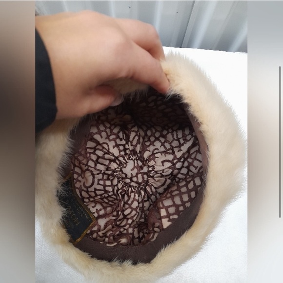 Vintage white mink women winter hat - Picture 5 of 5